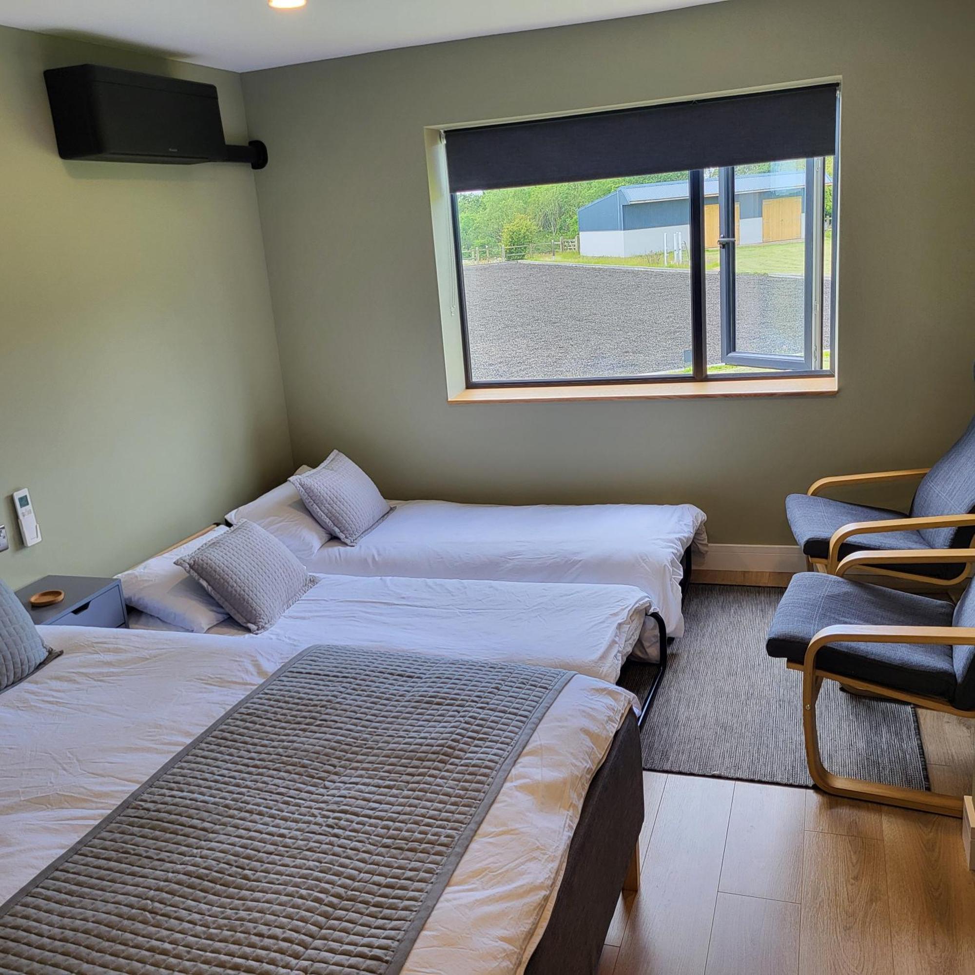 Open Acres Accommodation And Airport Parking Backwell Luaran gambar