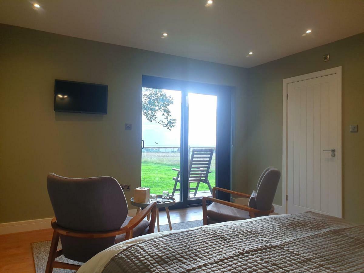 Open Acres Accommodation And Airport Parking Backwell Luaran gambar
